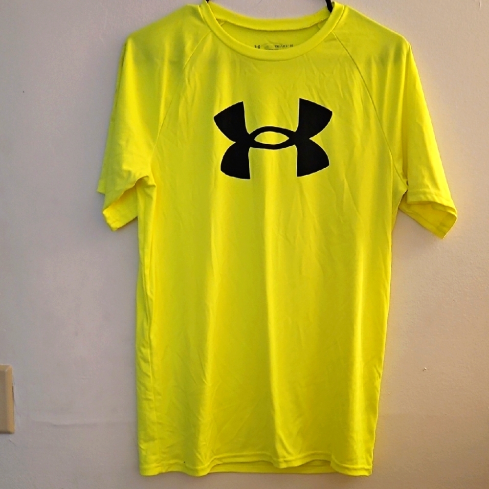 YXL (18/20)Under Armour Boys Neon Yellow Tee